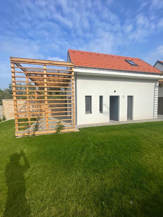 Dream Apartman Levél Exterior foto